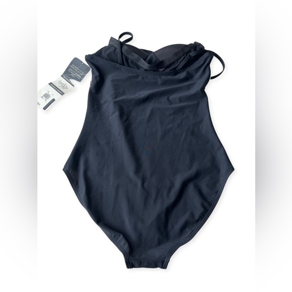 NWT FantaSizer Women’s Swimsuit - Picture 2 of 10